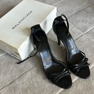 BALENCIAGA Lizard sandals size 40